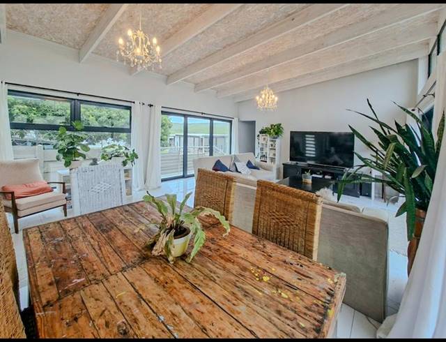 3 BEDROOM HOUSE FOR SALE IN HARTENBOS HEUWELS